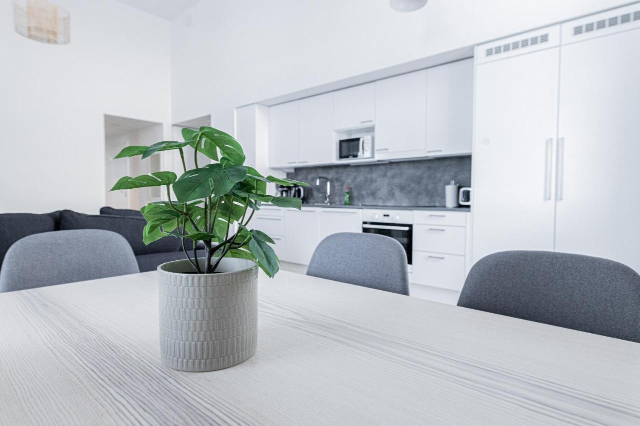 הלסינקי Sleepwell Apartments Malaga With Private Sauna And Parking מראה חיצוני תמונה